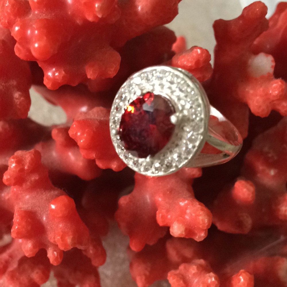 Vintage 925 garnet and topaz ring